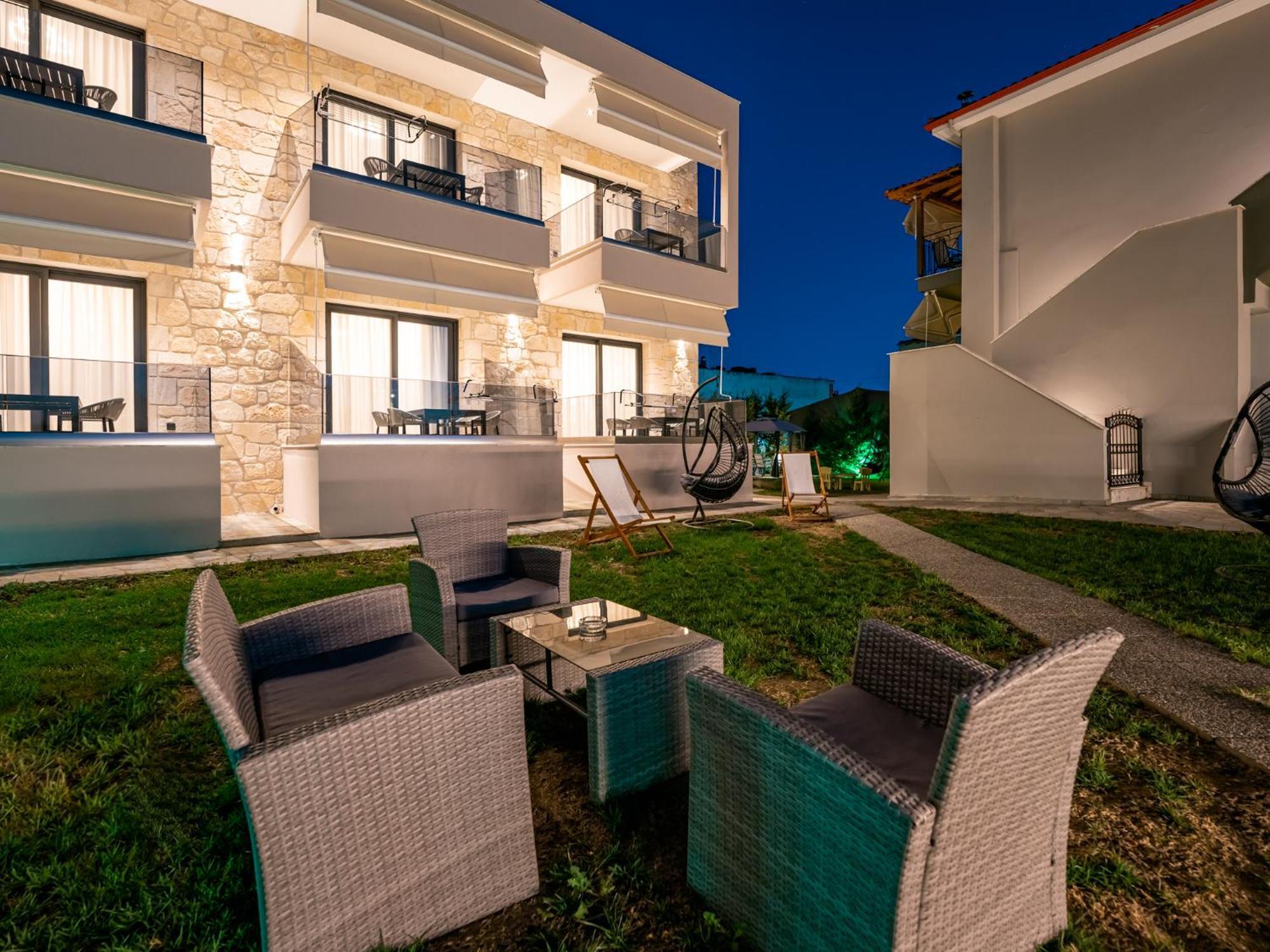 Antony'S Luxury Apartments Nikiti  Buitenkant foto