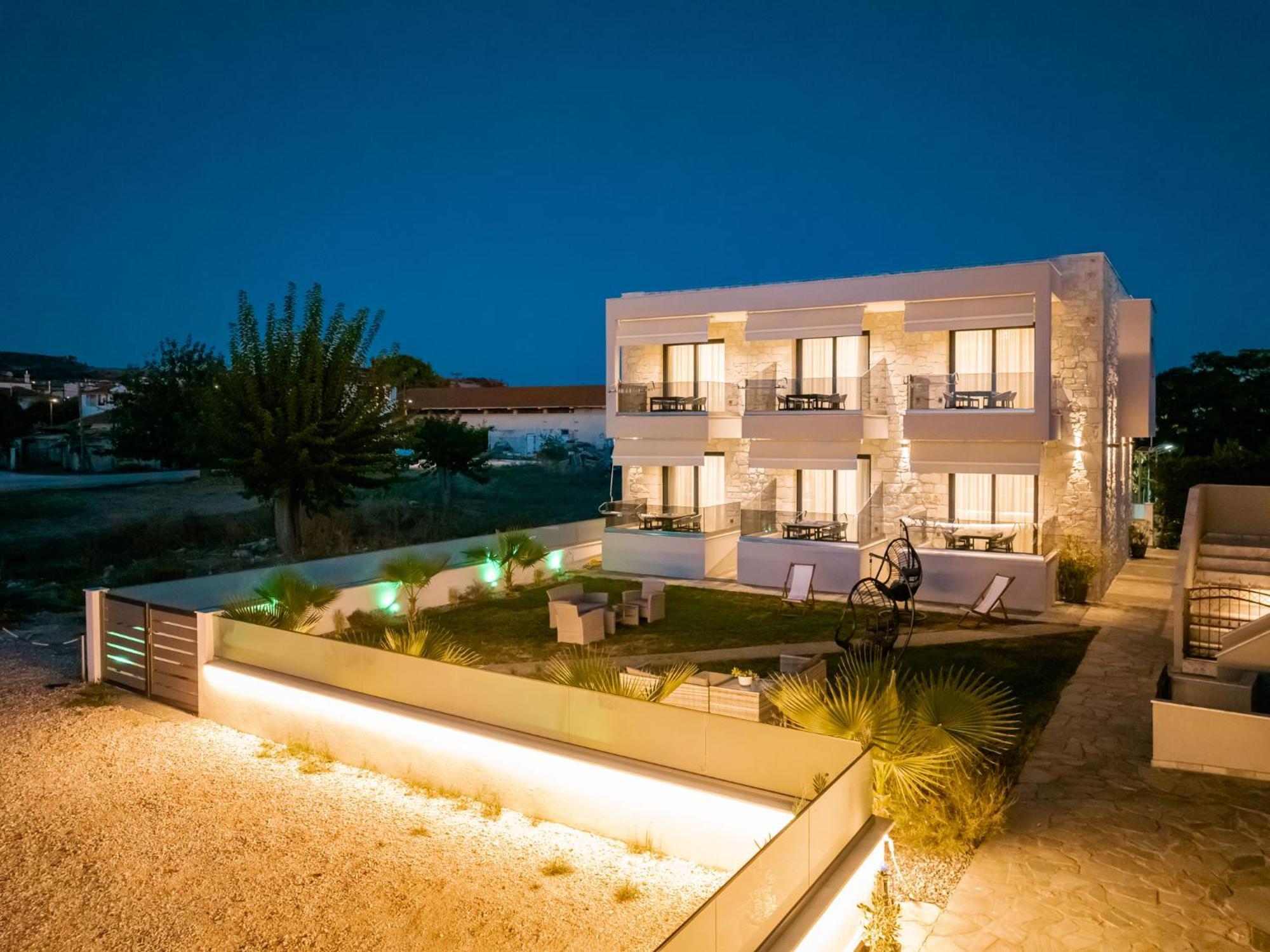 Antony'S Luxury Apartments Nikiti  Buitenkant foto