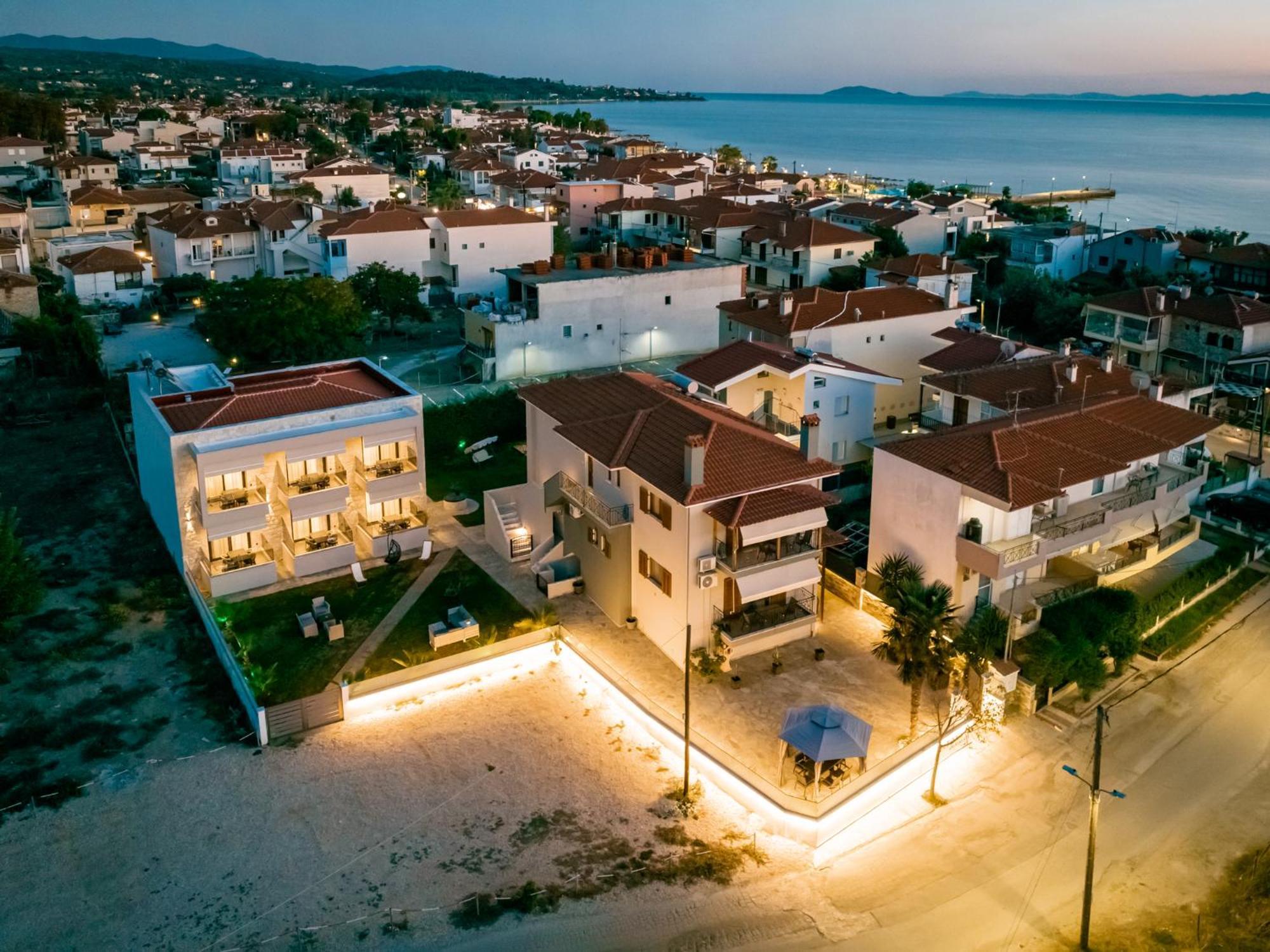Antony'S Luxury Apartments Nikiti  Buitenkant foto