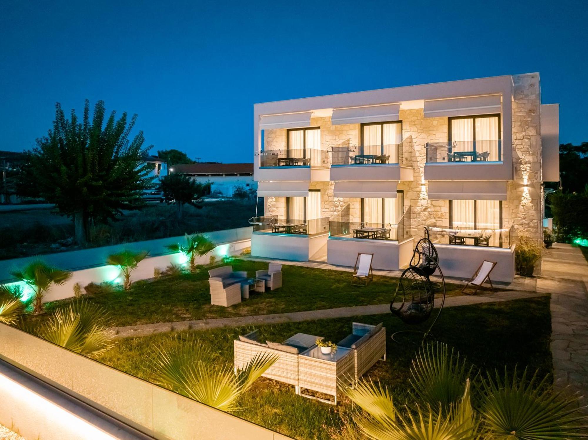 Antony'S Luxury Apartments Nikiti  Buitenkant foto
