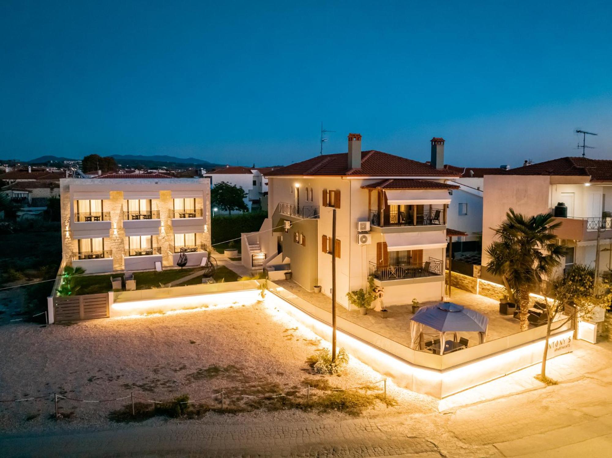 Antony'S Luxury Apartments Nikiti  Buitenkant foto