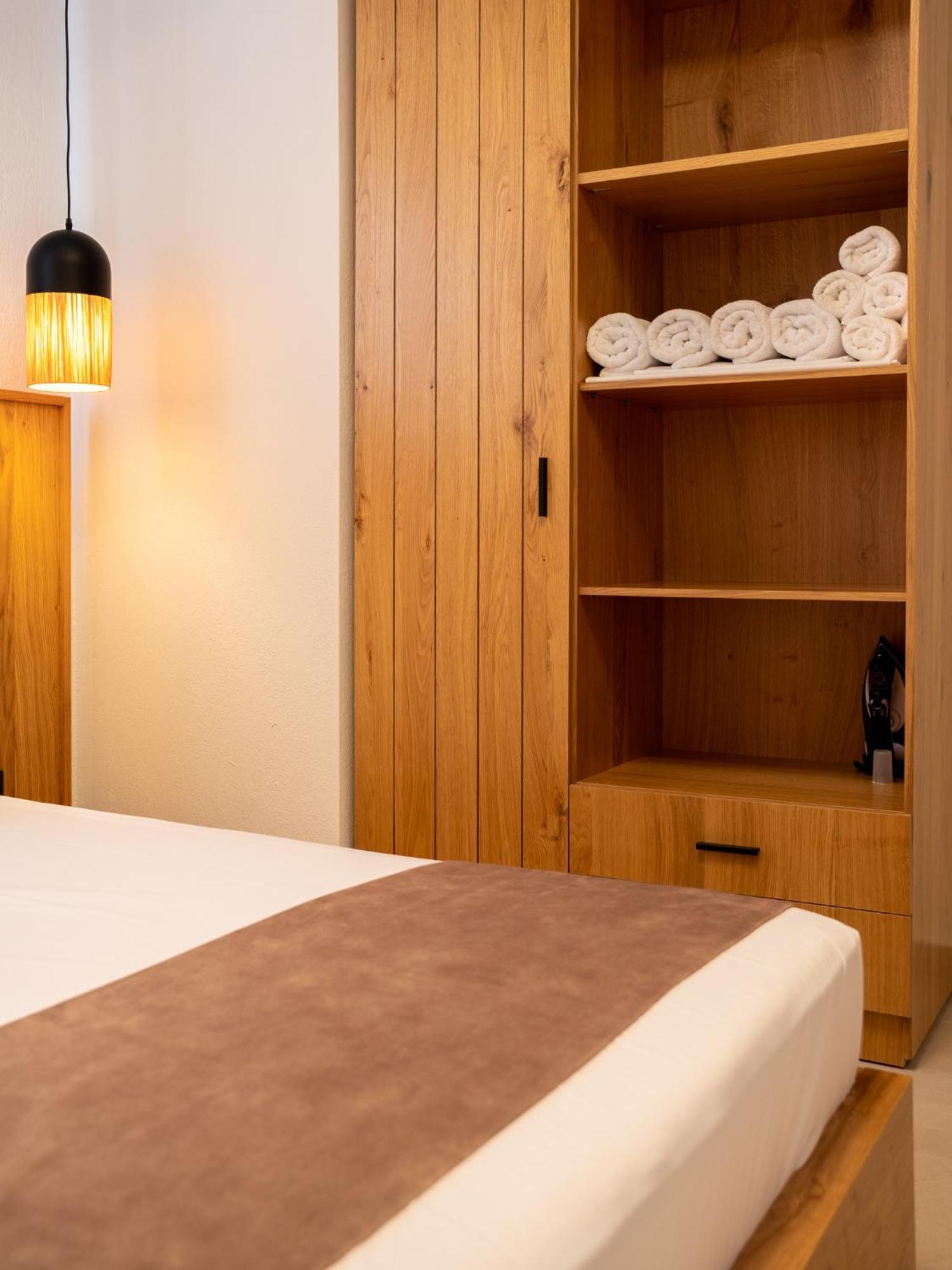 Antony'S Luxury Apartments Nikiti  Buitenkant foto