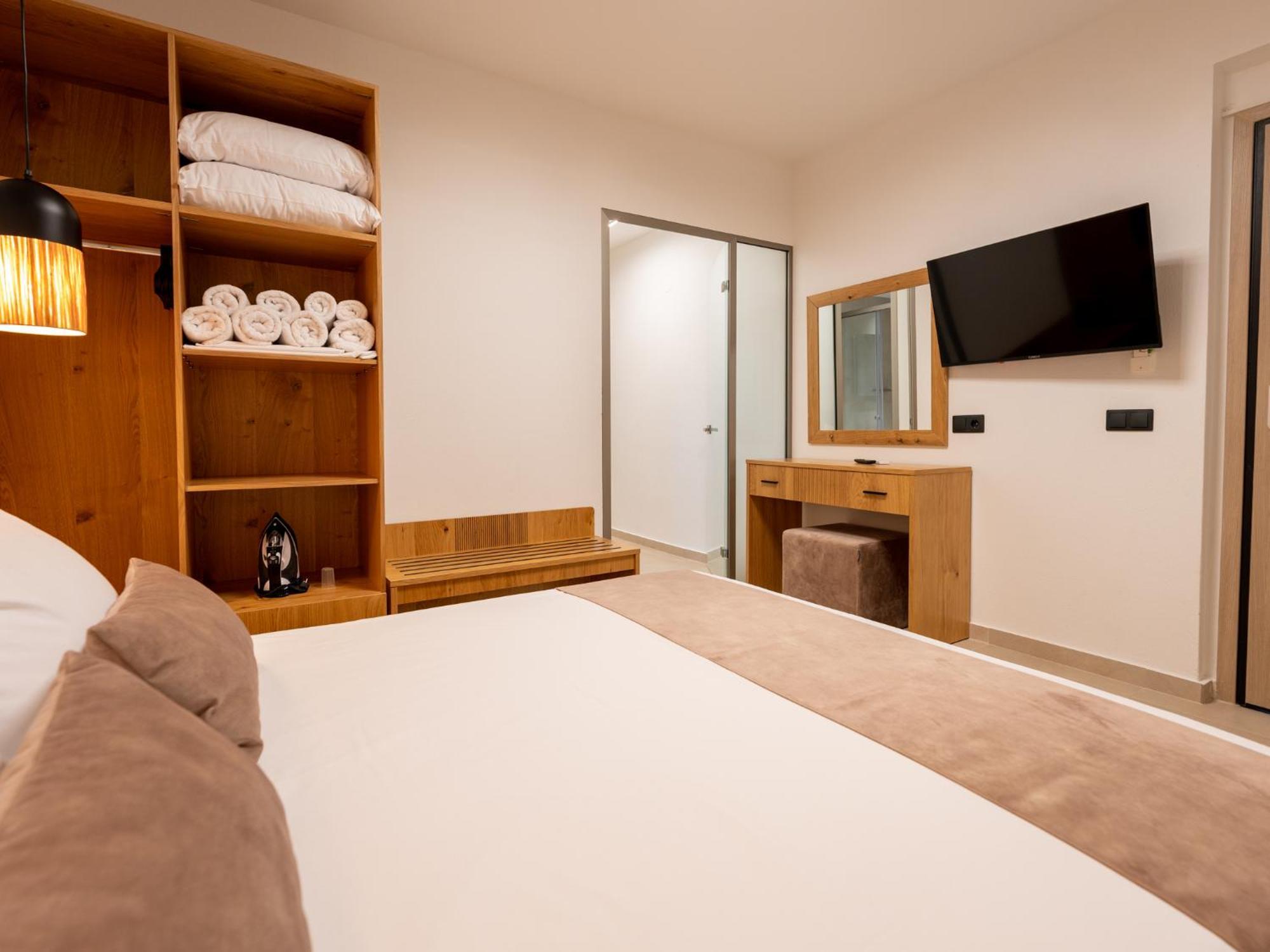 Antony'S Luxury Apartments Nikiti  Buitenkant foto
