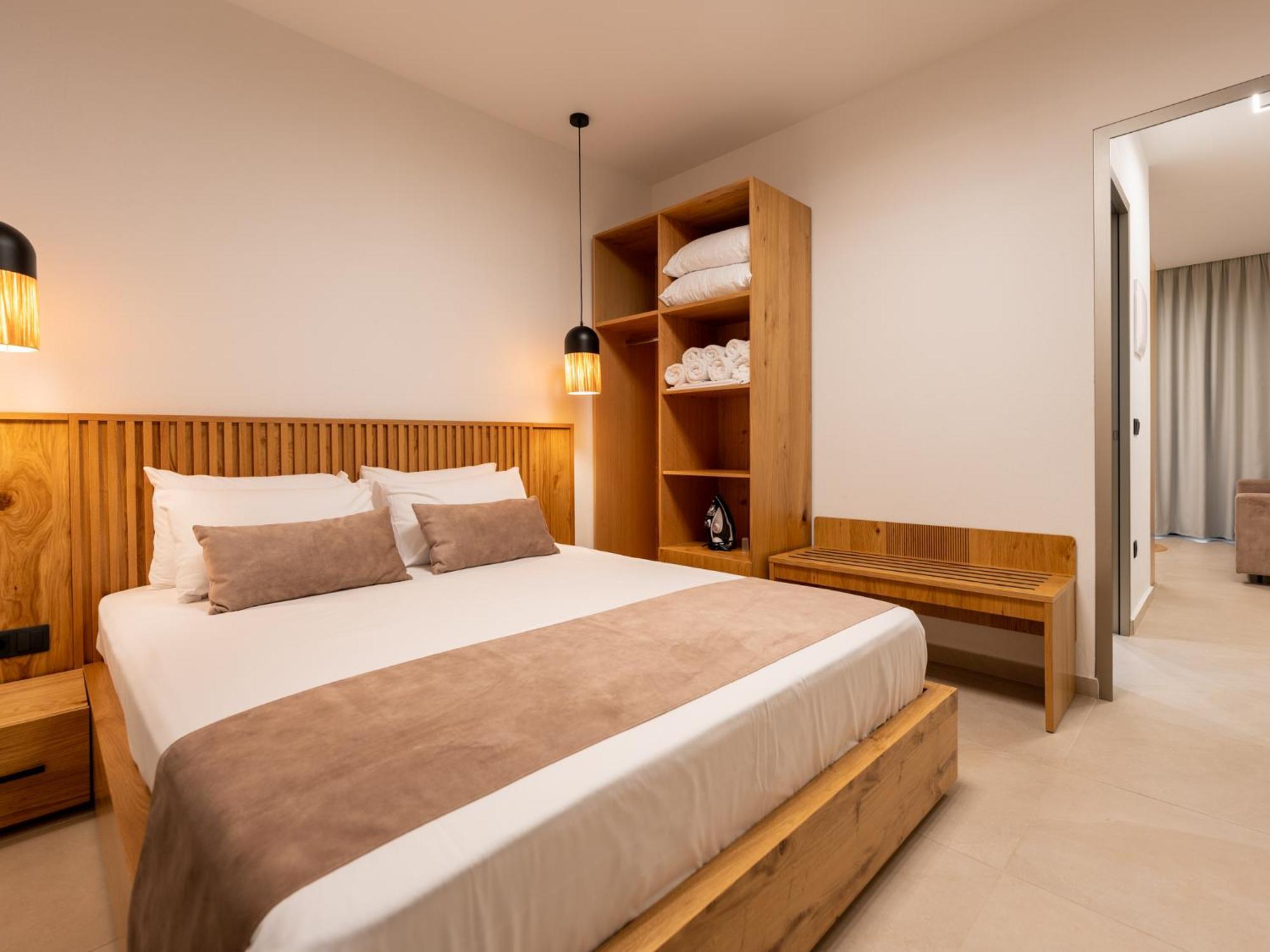 Antony'S Luxury Apartments Nikiti  Buitenkant foto