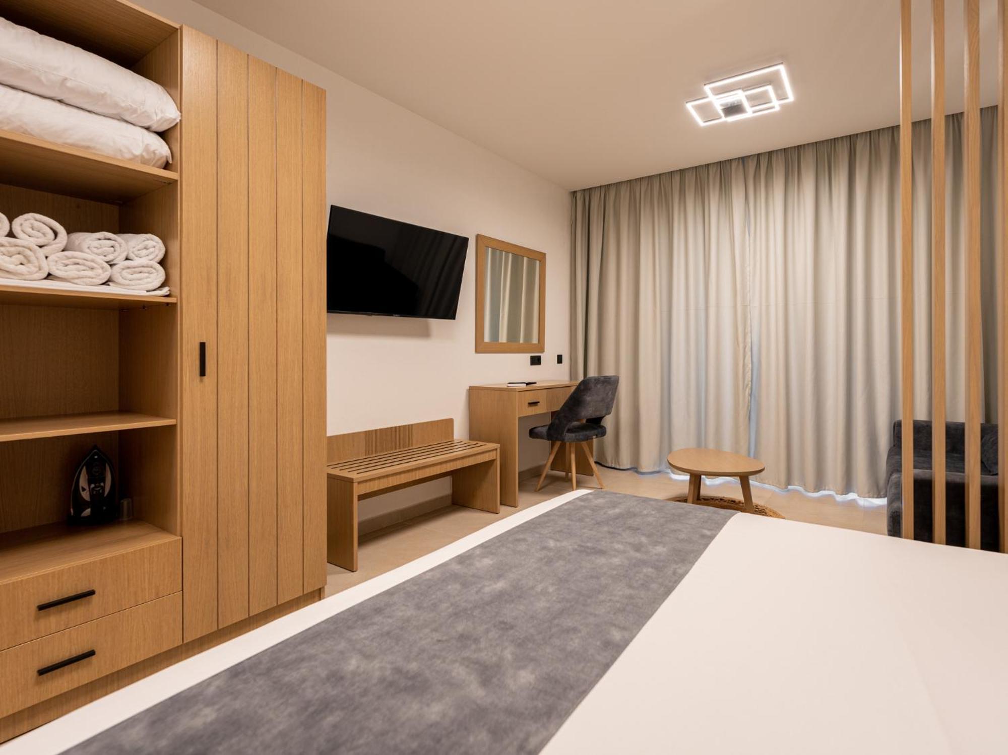 Antony'S Luxury Apartments Nikiti  Buitenkant foto
